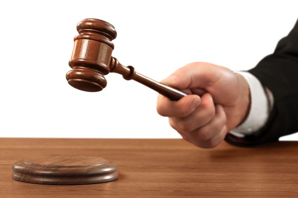 O Guia Completo para Arrasar em Leilões Judiciais no Brasil