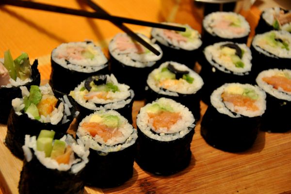 Sushi Caseiro: Como Fazer Nigiri e Maki em Casa!