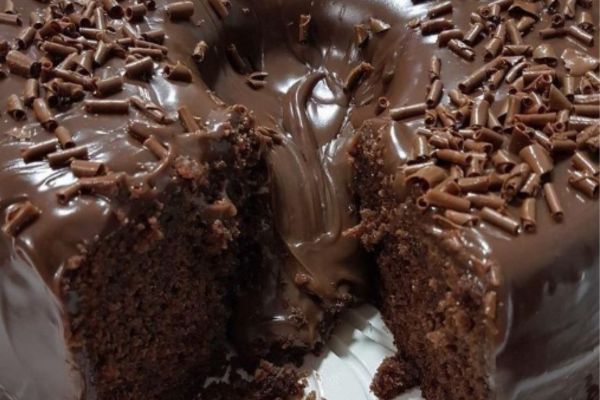 Bolo de Chocolate: Receita Clássica e Irresistível
