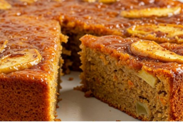 Bolo de Maçã, Cenoura e Aveia: Saudável e Delicioso Bolo de Maçã, Cenoura e Aveia: Saudável e Delicioso